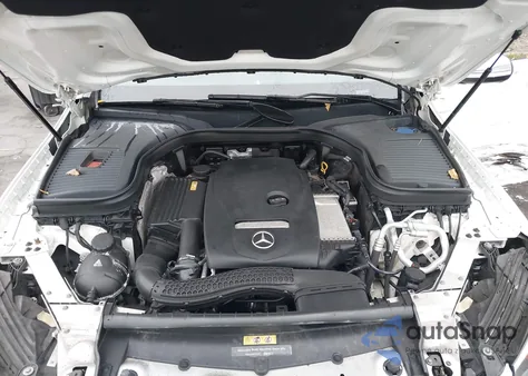 2017 Mercedes-Benz Glc 300 300 z USA, uszkodzony, nr VIN WDC0G4JB8HF126905